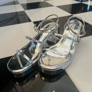 Larroude Gio Sandal In Silver Specchio